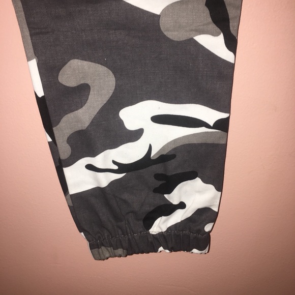 Size S Boxy Grey Army Cargo Pant - Picture 3 of 6